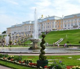 Москва и Санкт Петербург - столиците на имперска Русия, със самолет и обслужване на български език!