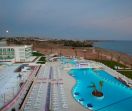 KING EVELTHON BEACH HOTEL