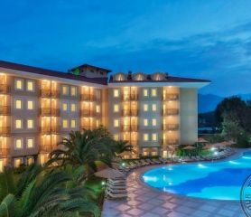 AKKA CLAROS HOTEL