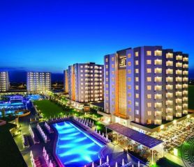 GRAND PARK LARA