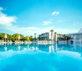 CHARM BEACH HOTEL