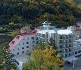 Коледа - Луковска баня - хотел Bela Jela 4* - от Варна, Шумен и Велико Търново