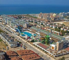 Crystal Waterworld Park Resort & Spa