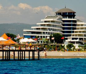 RAYMAR RESORT & AQUA