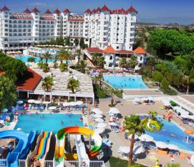 SERENIS HOTEL