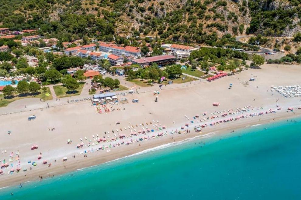 BELCEKUM BEACH HOTEL