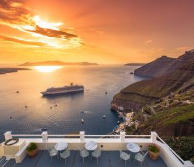 Майски празници на о. Санторини, Гърция със самолет от София – 3 нощувки