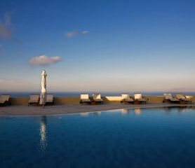 MAJESTIC HOTEL SANTORINI