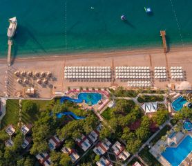 PIRATES BEACH CLUB