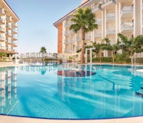 RAMADA HOTEL & SUITES BY WYNDHAM