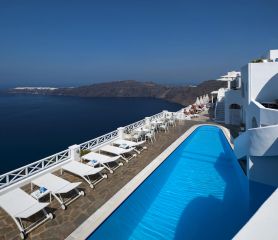 REGINA MARE SANTORINI