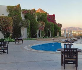 EDEN ROCK NAAMA BAY