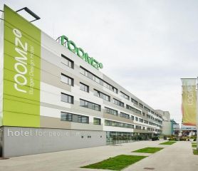 Roomz Vienna Superior или подобен