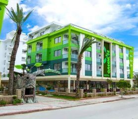 Green Life Hotel