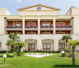 Akiris Resort Premium