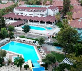 ARMAS GREEN FUGLA BEACH
