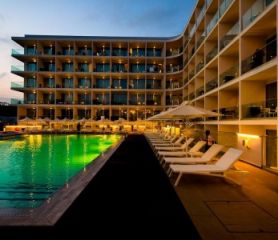 ELEANA HOTEL