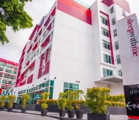 Sleep With Me Hotel
