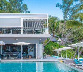 Carana Beach Hotel