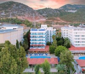 BLUE FISH HOTEL