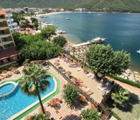 GOLMAR BEACH HOTEL