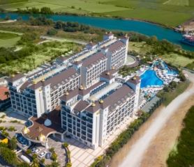 LAKE & RIVER SIDE HOTEL