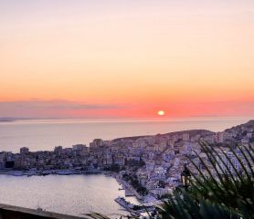 Hotel Saranda International 4*