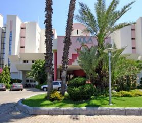 AQUA HOTEL