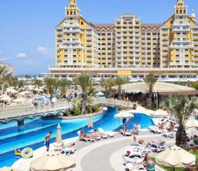 ROYAL HOLIDAY PALACE