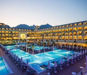 KARMIR RESORT & SPA